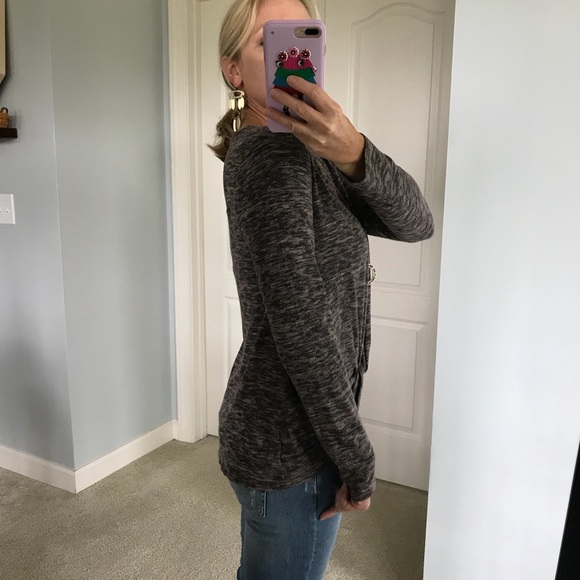 Twist Front Long Sleeve Top - Picture 4 of 6